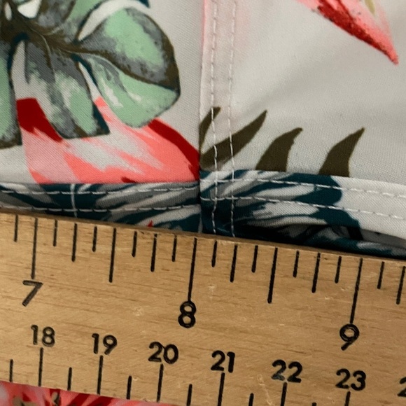 Beach outfit / swim outfit  floral print women’s large top medium short - Picture 12 of 16